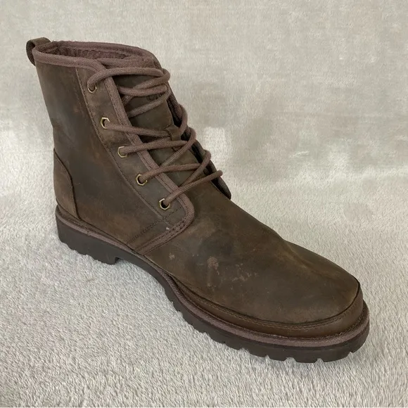 UGG Harkland Men's Ankle Boots Size 11 Brown Leather Sheepskin Vibram