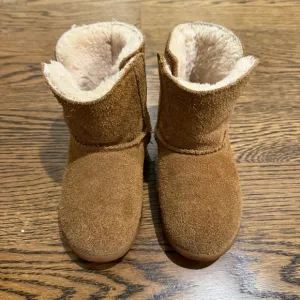 UGG Keelan Chestnut Kids Boots
