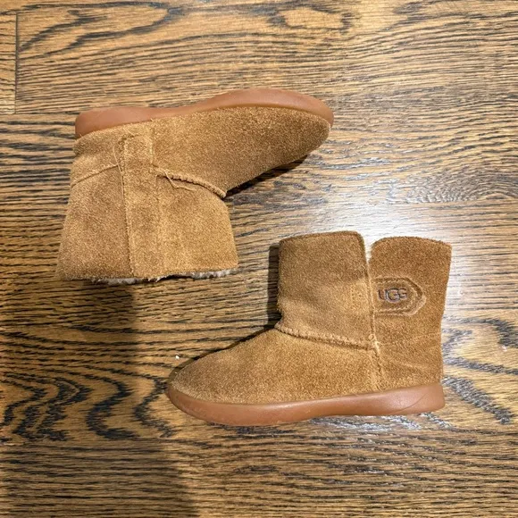 UGG Keelan Chestnut Kids Boots