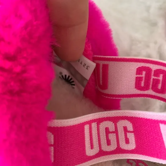UGG KIDS FLUFF YEAH SLIDE SLIPPERS