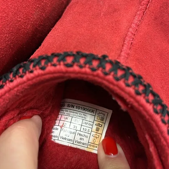 UGG kids Tasman Red Slipper slide shoes size 13
