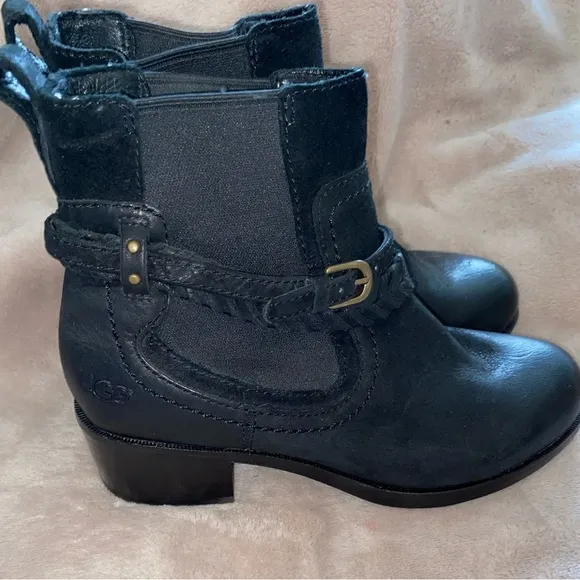 UGG Krewe Chelsea Ankle Boots Black Nubuck Women's Sz 5 Braided Strap