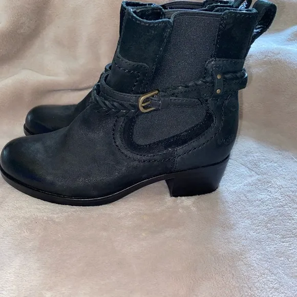 UGG Krewe Chelsea Ankle Boots Black Nubuck Women's Sz 5 Braided Strap