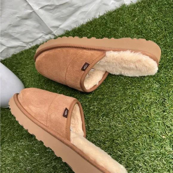 UGG Leisure Slide Slipper (Men) Tan (chestnut) Suede Shearling Slippers size 9