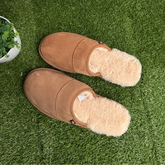 UGG Leisure Slide Slipper (Men) Tan (chestnut) Suede Shearling Slippers size 9