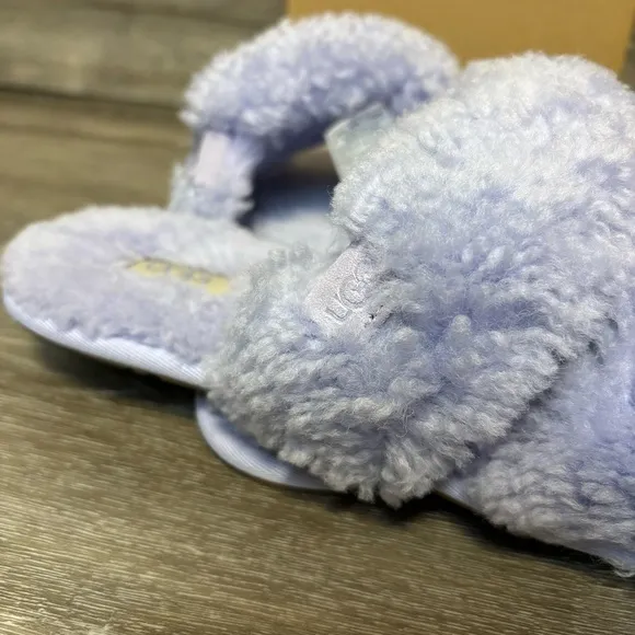 UGG | Maxi Curly Scuffetta Slippers In Save Blossom Purple NEW