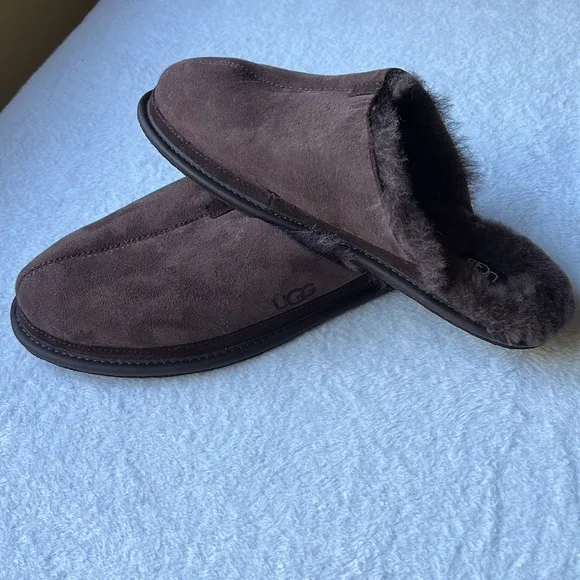UGG Men’s Hyde Slippers