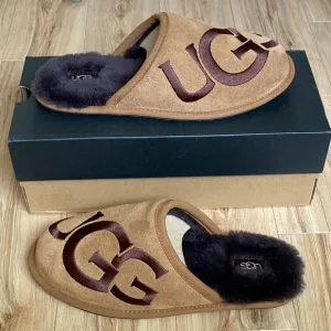 🆕UGG® Men’s Logo Scuff Slipper Chestnut Sz 10