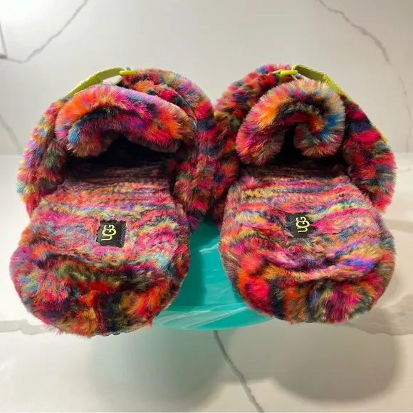 Ugg Men’s slippers size 12 super soft faux fur pixelated print boho‎ cozy