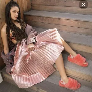 UGG NEON CORAL FLUFF YEAH SLIDES SLIPPERS SANDALS sz 10 40/41