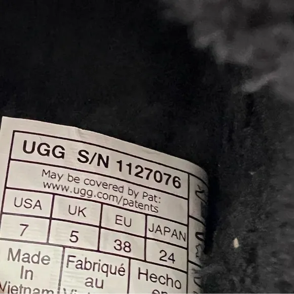 Ugg NWOB Logo Pride Maxi Slide Multicolor Rainbow Slip On SZ 7 Platform …
