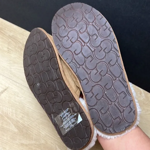 UGG Pearle Faux Fur Lined Scuff Slippers womens size 7 US
