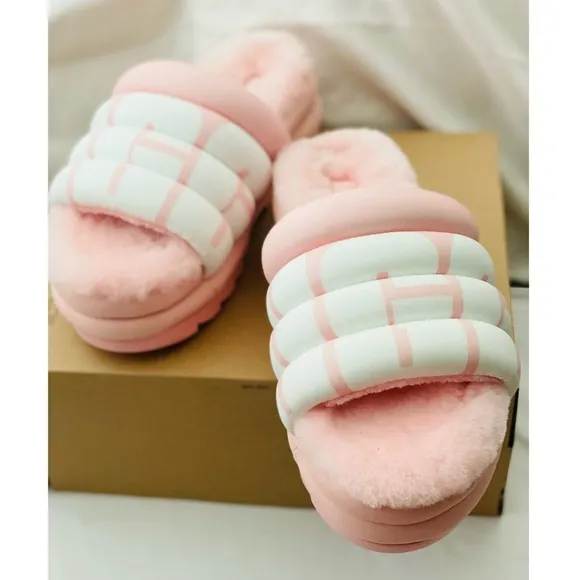 UGG Platform Maxi Slippers