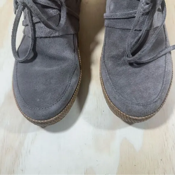 UGG Reid Suede Lace Wrap Around Ankle boots Women’s Size 6.5