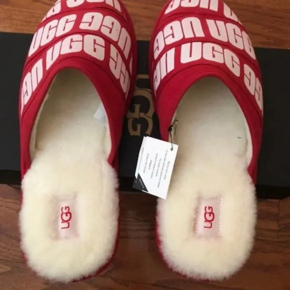 UGG Scuff Graphic Band Red Slipper. Sheepskin. Wool. Size: 10, 12