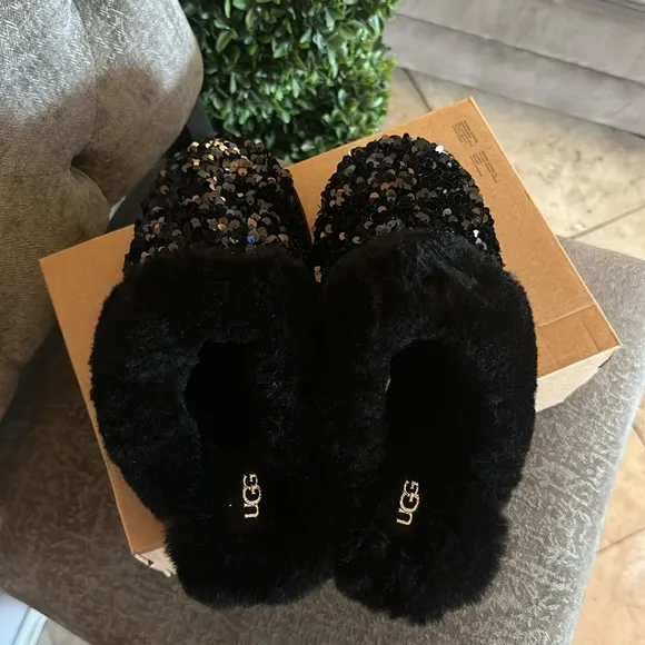 UGG Scuffette II sequins