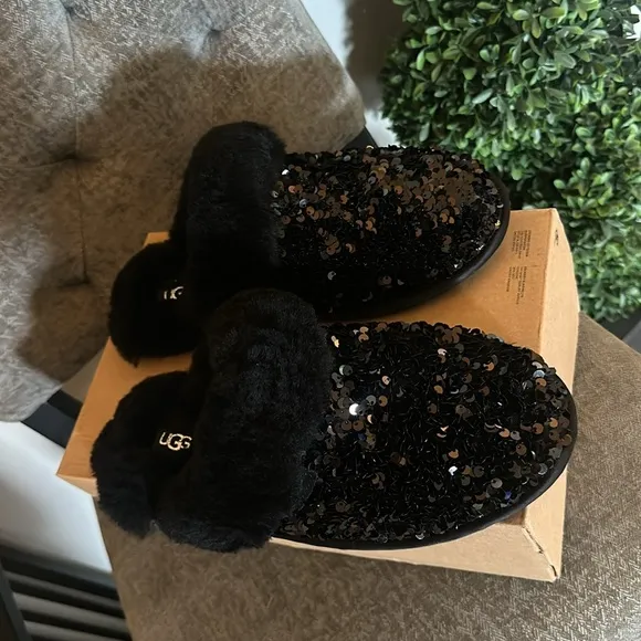 UGG Scuffette II sequins