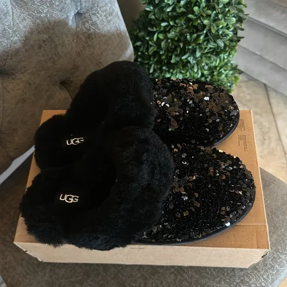 UGG Scuffette II sequins