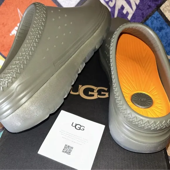 UGG. Size: 11.0M New Men/Women's Shoes UGG Tasman Sport Slippers 1138590