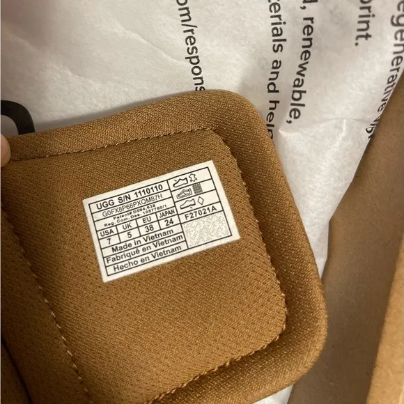 UGG Slides Slippers Women’s LATON Brown / Red  Suede slide Shoes Size 7
