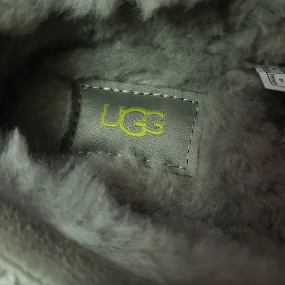 UGG Tasman Graphic Shadow Logo Pumice Soft Cozy Comfy Wool Fur Slippers Sz 13