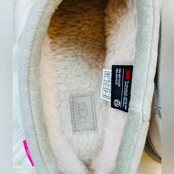 UGG Tasman LTA Puffer Slipper Cream Shoes!