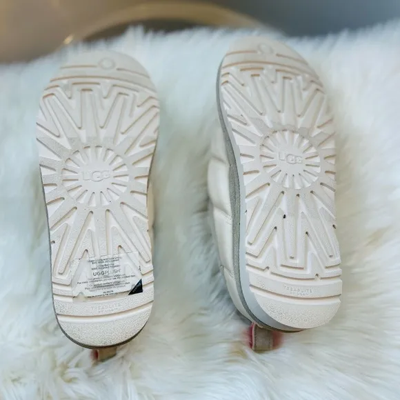 UGG Tasman LTA Puffer Slipper Cream Shoes!