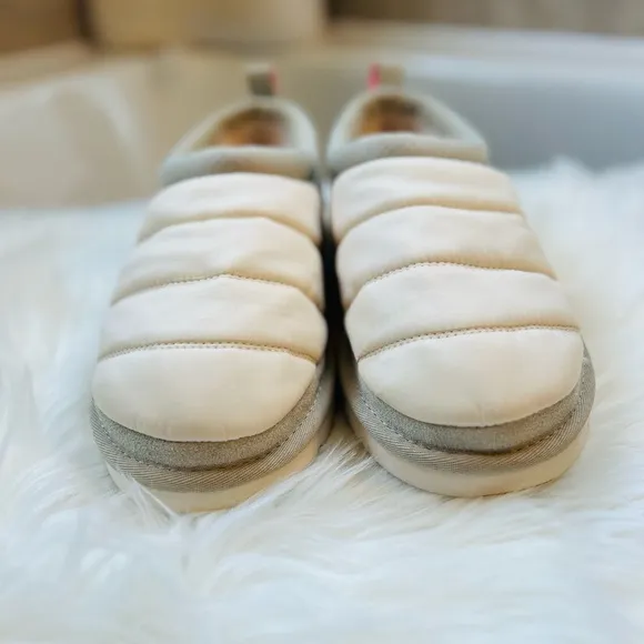 UGG Tasman LTA Puffer Slipper Cream Shoes!