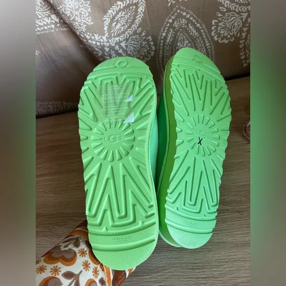 UGG Tasman Parakeet Green Suede Shearling Slippers Women's Size 10