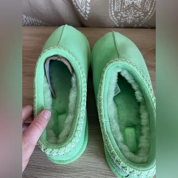 UGG Tasman Parakeet Green Suede Shearling Slippers Women's Size 10
