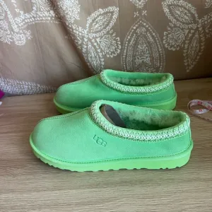 UGG Tasman Parakeet Green Suede Shearling Slippers Women's Size 10