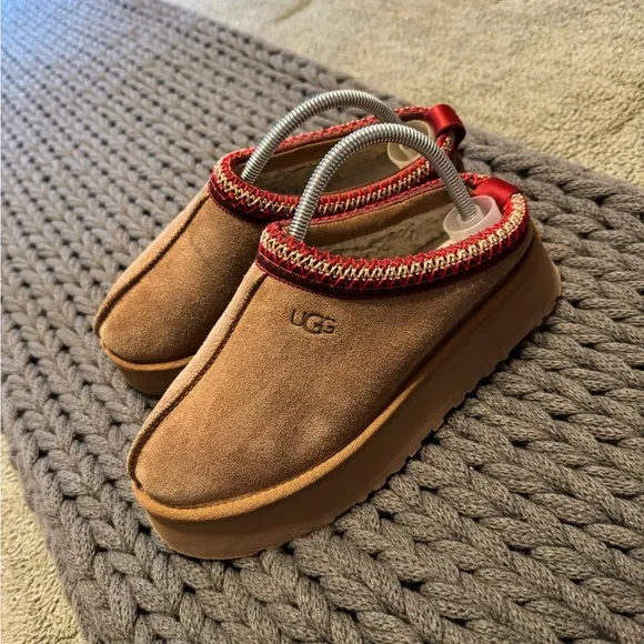 UGG Tazz Platforms