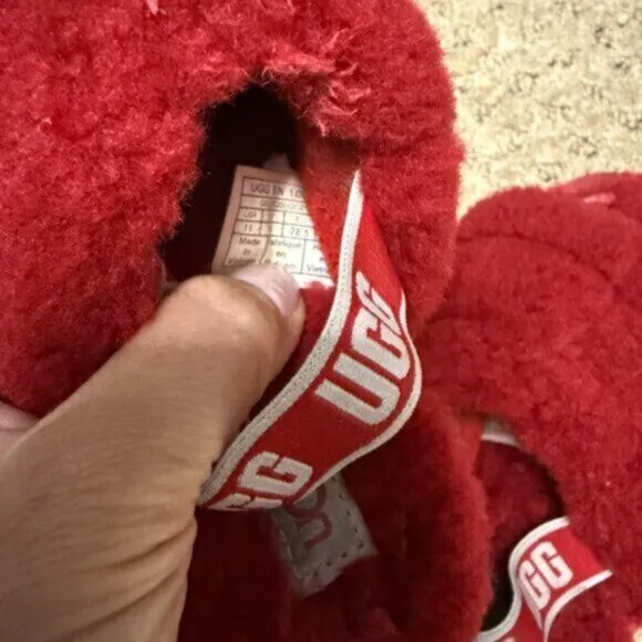UGG Toddler size 11 red Fluff Yeah Slide slippers 1098579T