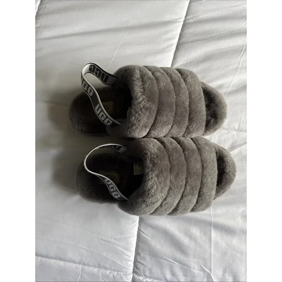 UGG W Fluff Yeah Slide Slippers Sandals Shoes Women's Charcoal SIZE 7, NEW