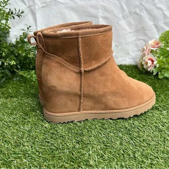 UGG Women Classic Femme MiniWedge Boots - Chestnut size 5 new