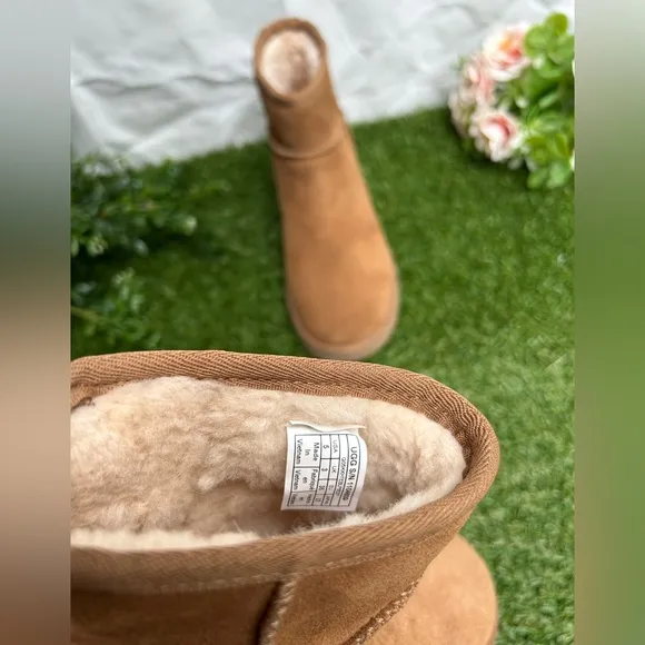UGG Women Classic Femme MiniWedge Boots - Chestnut size 5 new