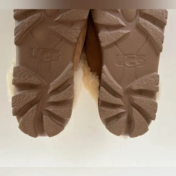 UGG Women's Coquette Chestnut Scuff Slippers, size 9