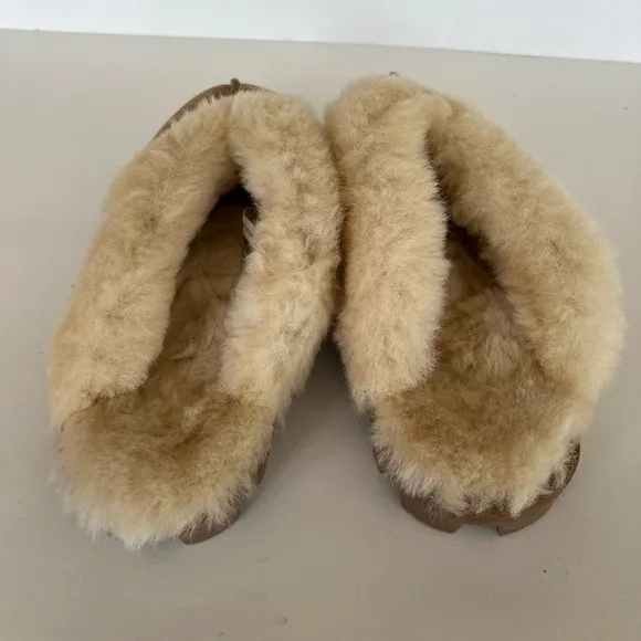 UGG Women's Coquette Chestnut Scuff Slippers, size 9