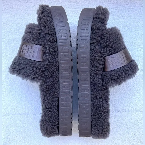 UGG Women's Fluffita Flatform Slippers - Grey - 9