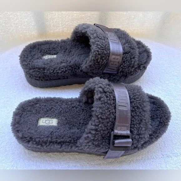 UGG Women's Fluffita Flatform Slippers - Grey - 9