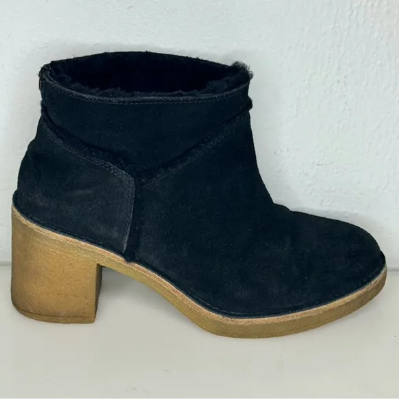 UGG Women's Kasen Suede Booties Black Block Heel Size 5.5