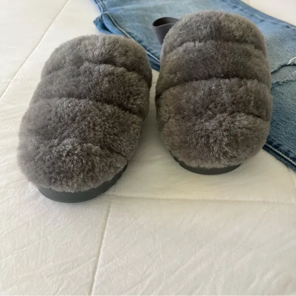 UGG Womens Super Fluff‎ Grey slippers Size 6