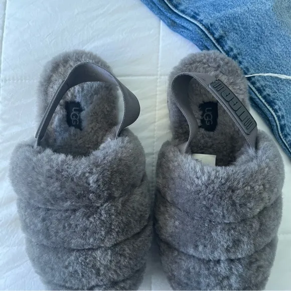 UGG Womens Super Fluff‎ Grey slippers Size 6