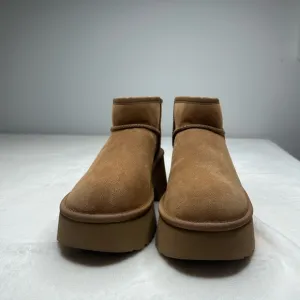 UGG Women's Tan Platform Ankle Boots size 9