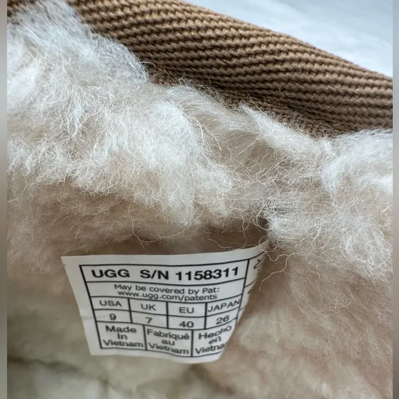 UGG Women's Tan Platform Ankle Boots size 9