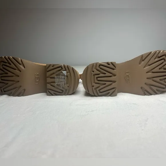 UGG Women's Tan Platform Ankle Boots size 9
