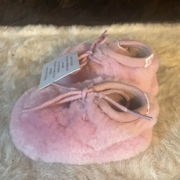 UGG baby slippers (5147) NWT