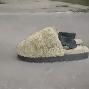 UGG BURNT OLIVE SLIDE SHEEPSKIN SLIPPERS, WOMEN US 9/ EUR  40