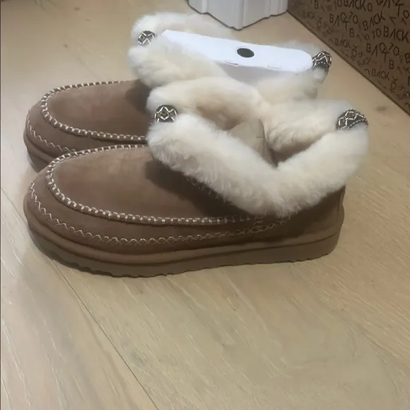 Ugh Women's classic ultra mini alpine