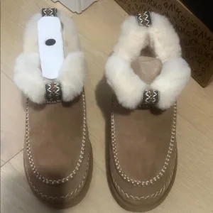 Ugh Women's classic ultra mini alpine